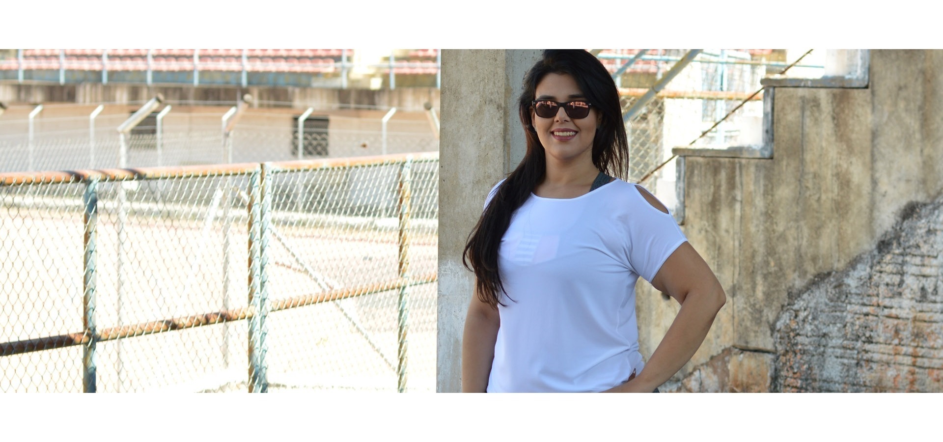 Blusa poliamida abertura manga plus size-Branca