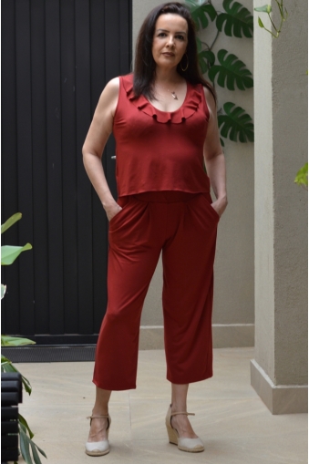 Calça pantacourt com bolso - Vermelho